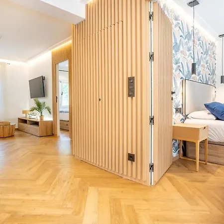 Lägenhet Modern With Stunning Terrace & Sea Views *